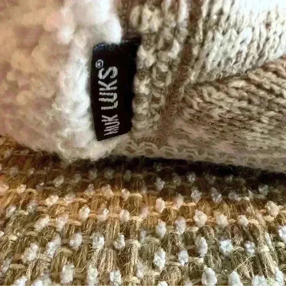 Original Muk Luks large, fuzzy booties, size 9/10, woman’s shoes, slippers - Picture 3 of 7